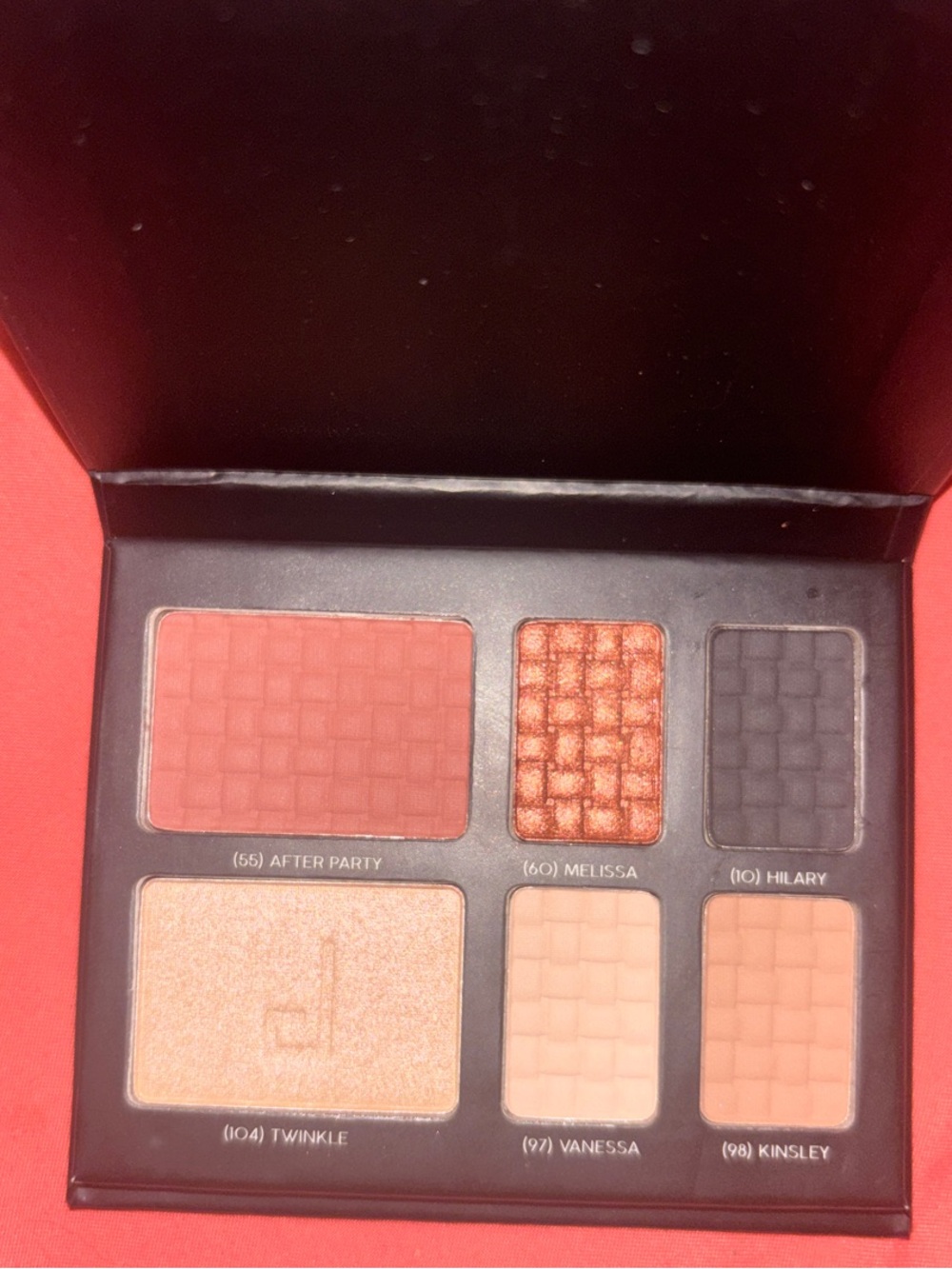 Doucce Freematic 6 Pan Neutral Makeup Palette Eyeshadow Highlighter